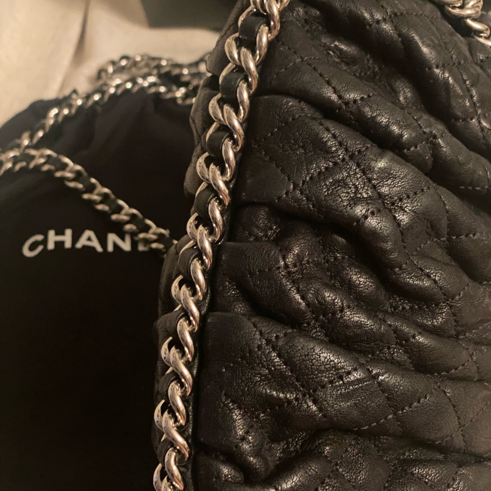 Chanel Black Quilted Mini Bag - Picture 5 of 14